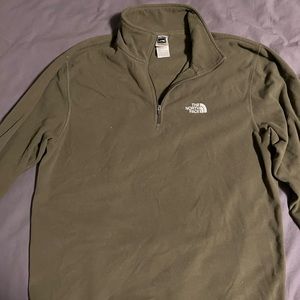 Men’s North Face 1/4 Zip - Medium